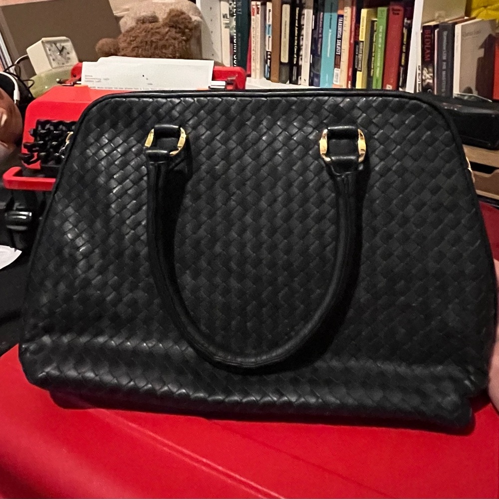 🌹VINTAGE🌹1980's GANSEN WOVEN LEATHER HANDBAG.